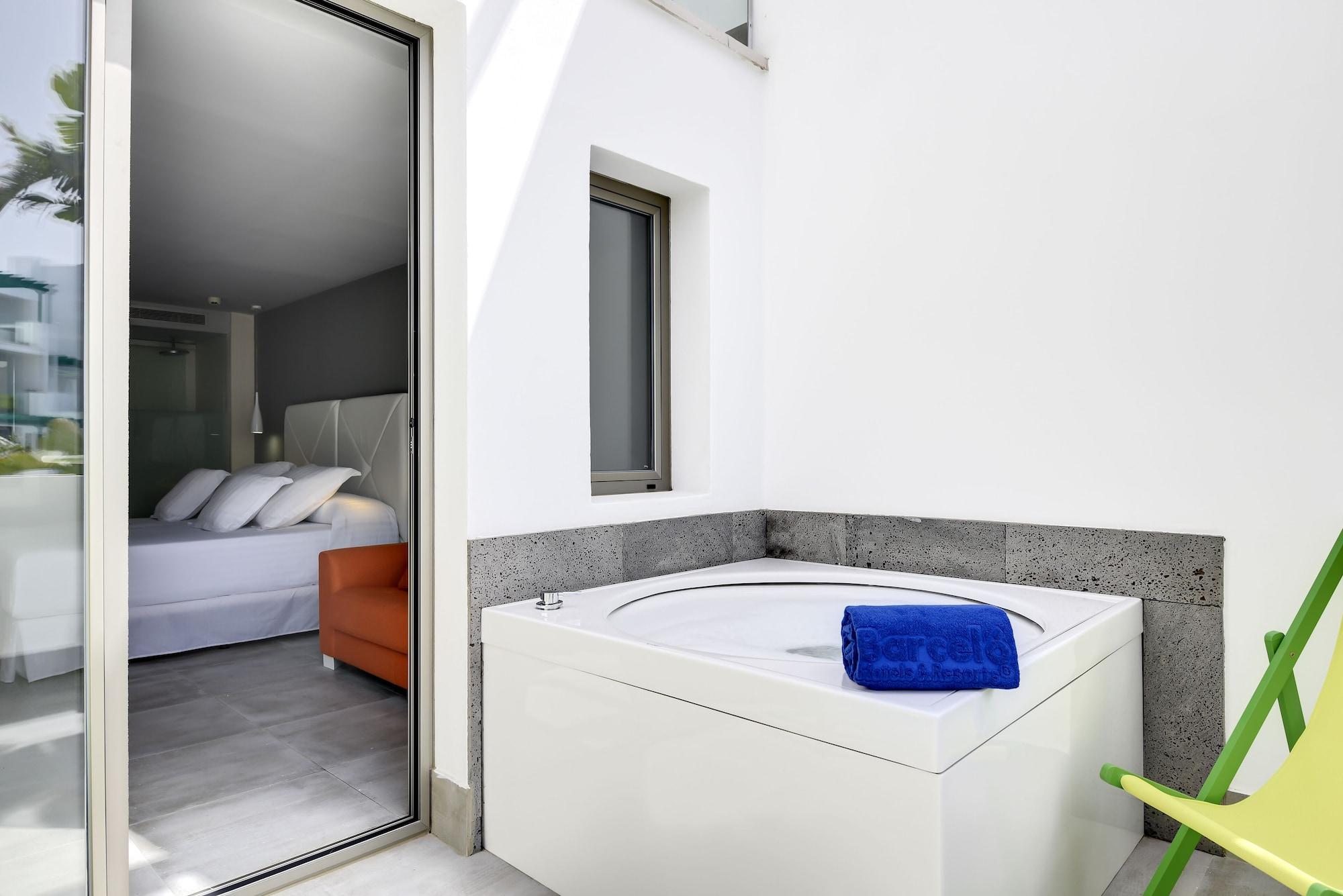 Barcelo Teguise Beach - Adults Only Costa Teguise Bagian luar foto