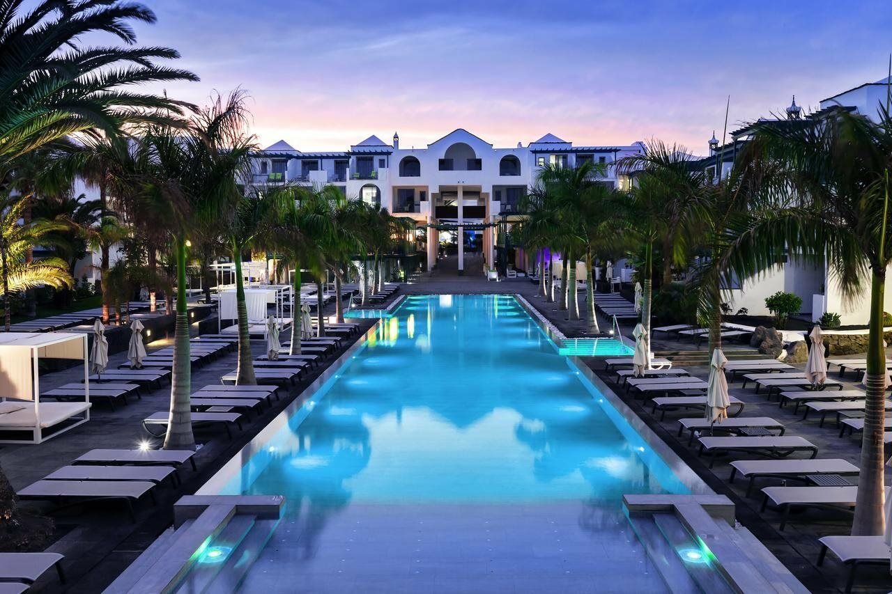 Barcelo Teguise Beach - Adults Only Costa Teguise Bagian luar foto